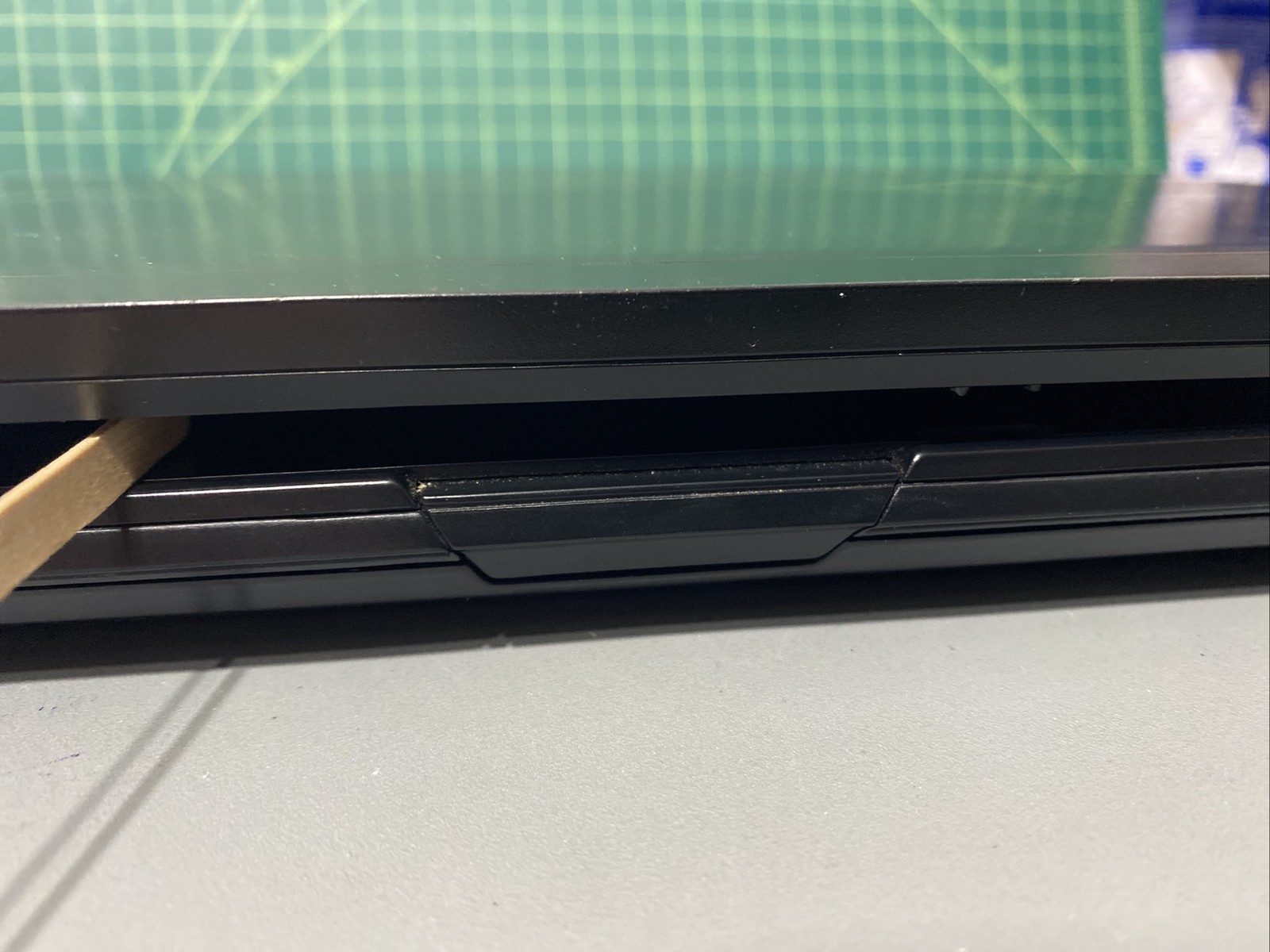 Dell Latitude 15.4″ Laptop PP30L Intel Centrino For Parts Or Repair No HDD