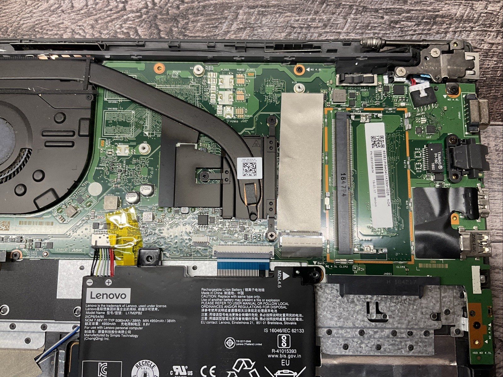 Lenovo V330-14ARR / Unknown Processor / No RAM / Laptop Notebook PC / A20