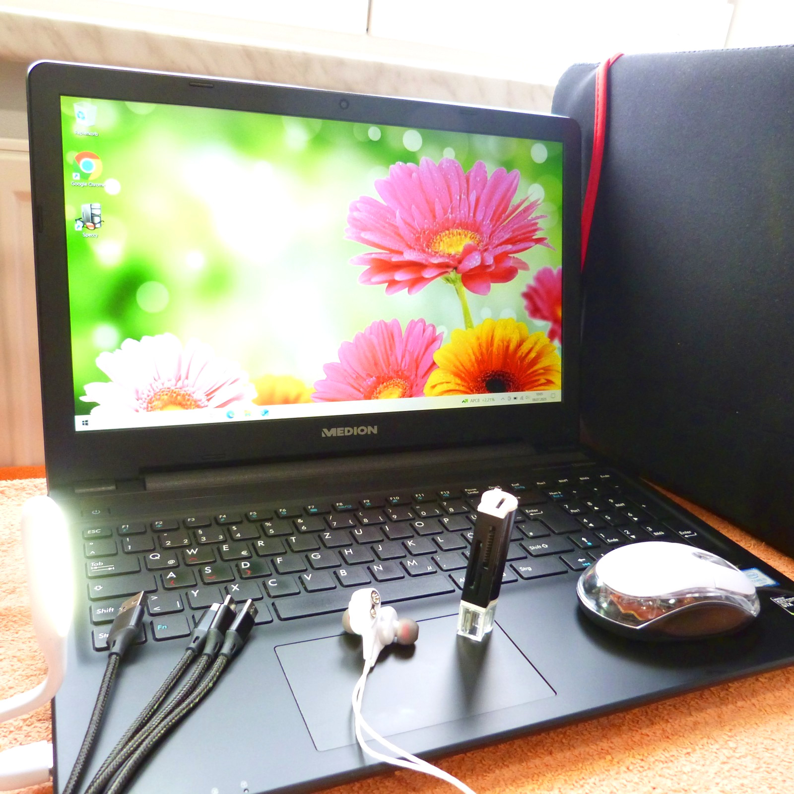 Medion ERAZER P6661 15″ FULLHD GTX l 32GB RAM NEW I SSD Windows 10 l i5 6G