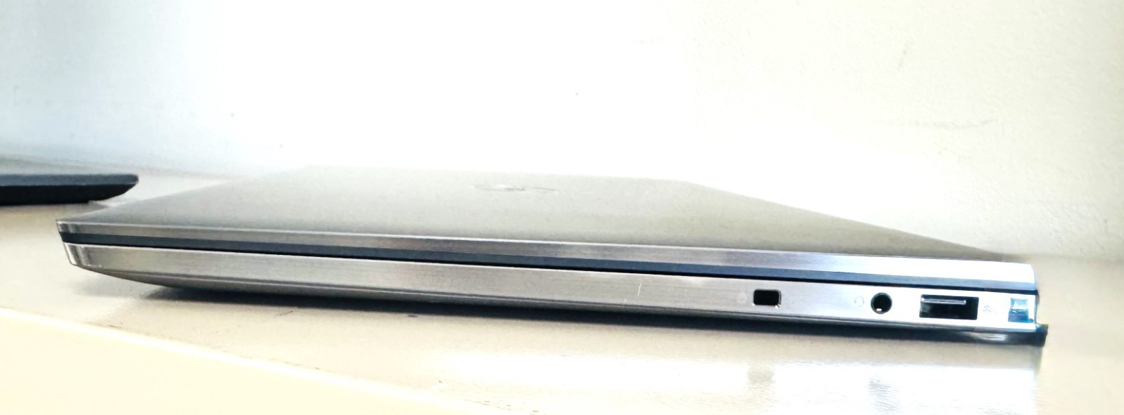 DELL LATITUDE 9520 2-in-1 i7-1185G7 16GB RAM 512GB SSD WIN 11 HOME