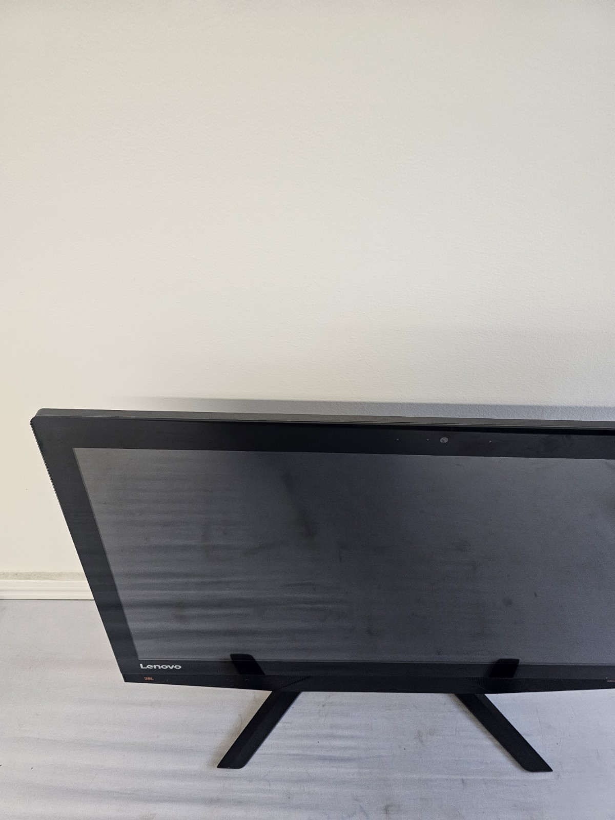 Lenovo IdeaCentre A10 700-27ISH All-In-One Intel i3-6100 8GB RAM 250GB SSD Win10
