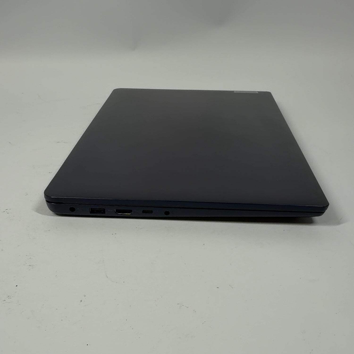 Lenovo IdeaPad 3 15IAU7 15.6″ i3-1215U 1.2GHz 8GB RAM 512GB SSD