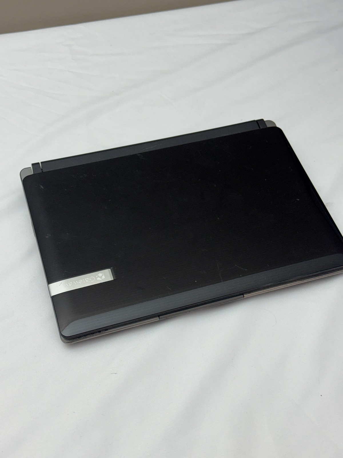 Gateway LT21 NAV50 Netbook 10.1″ Intel Atom 1GB RAM – For Parts Only