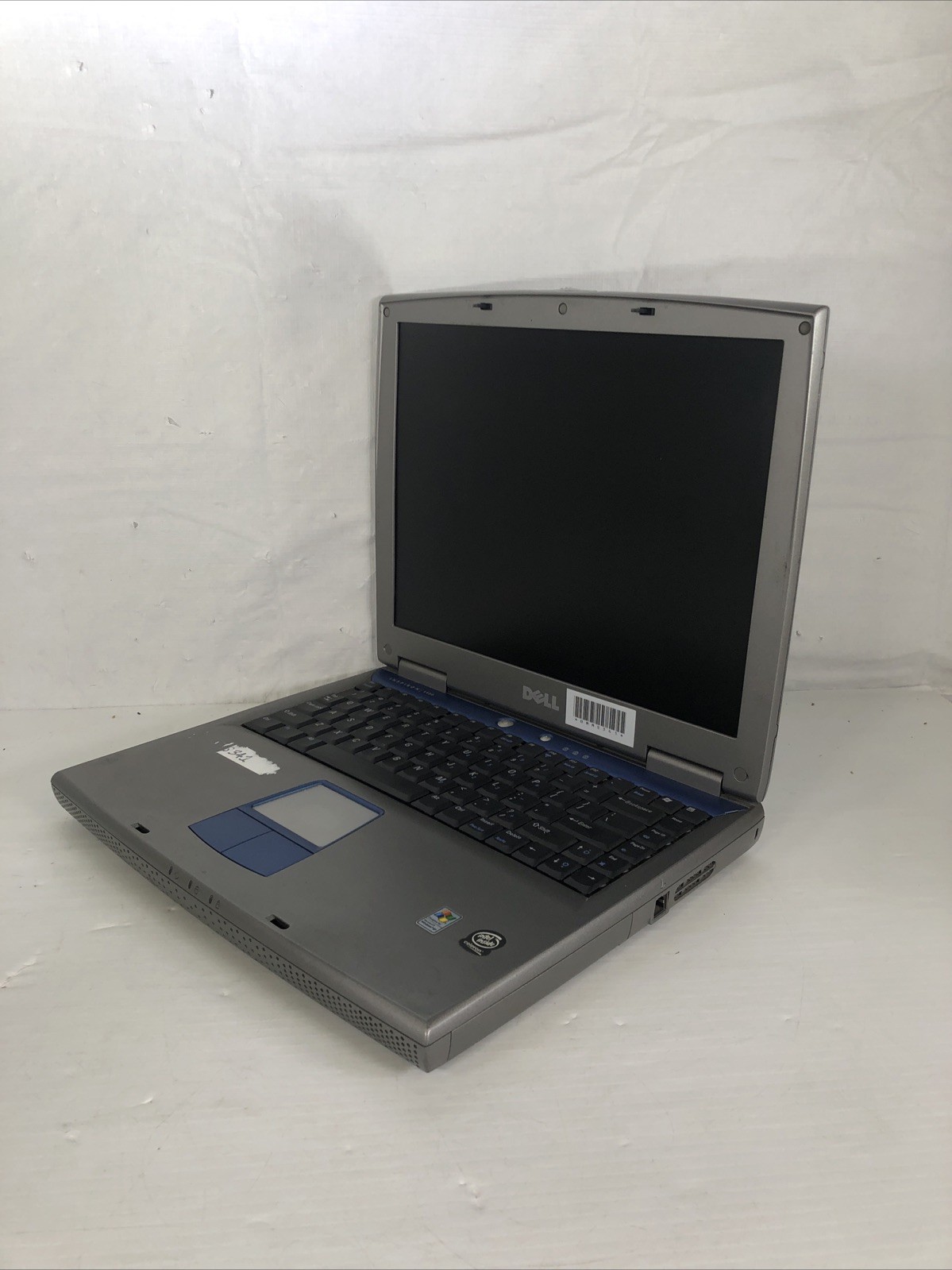 Dell Inspiron 1100 15.1″ Blue Intel Celeron 2.30 Ghz 128 KB No HDD/OS