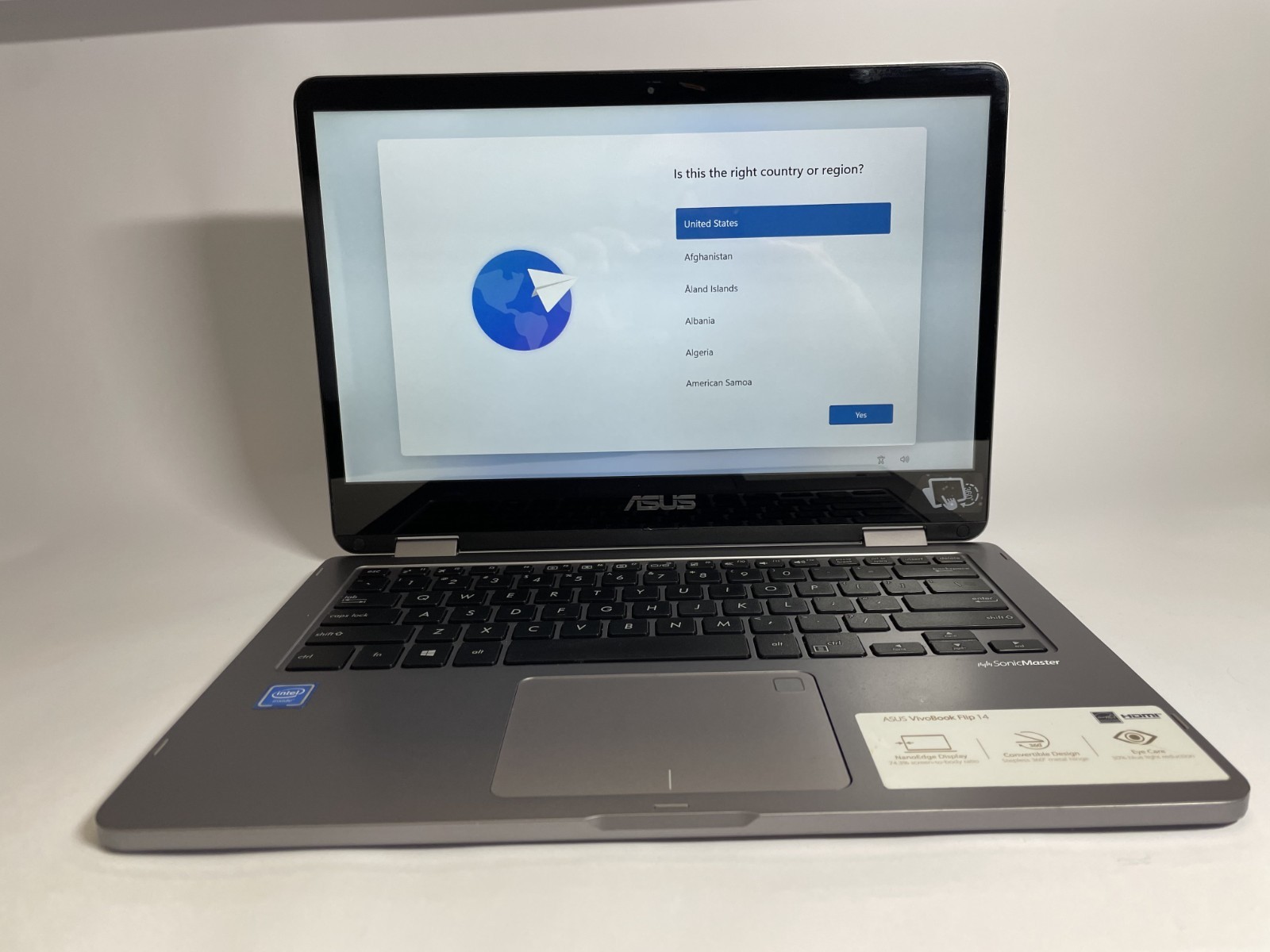 Asus VivoBook Flip 14 J401M Celeron N4000 1.10GHz 4GB, 64GB Convertible 2-in-1