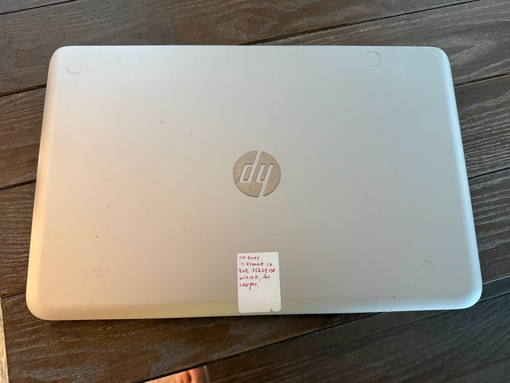 HP Envy 15 i7-4700MQ,8GB, 256 GB SSD, HD 4600 Video, NO OS, W/Adapter