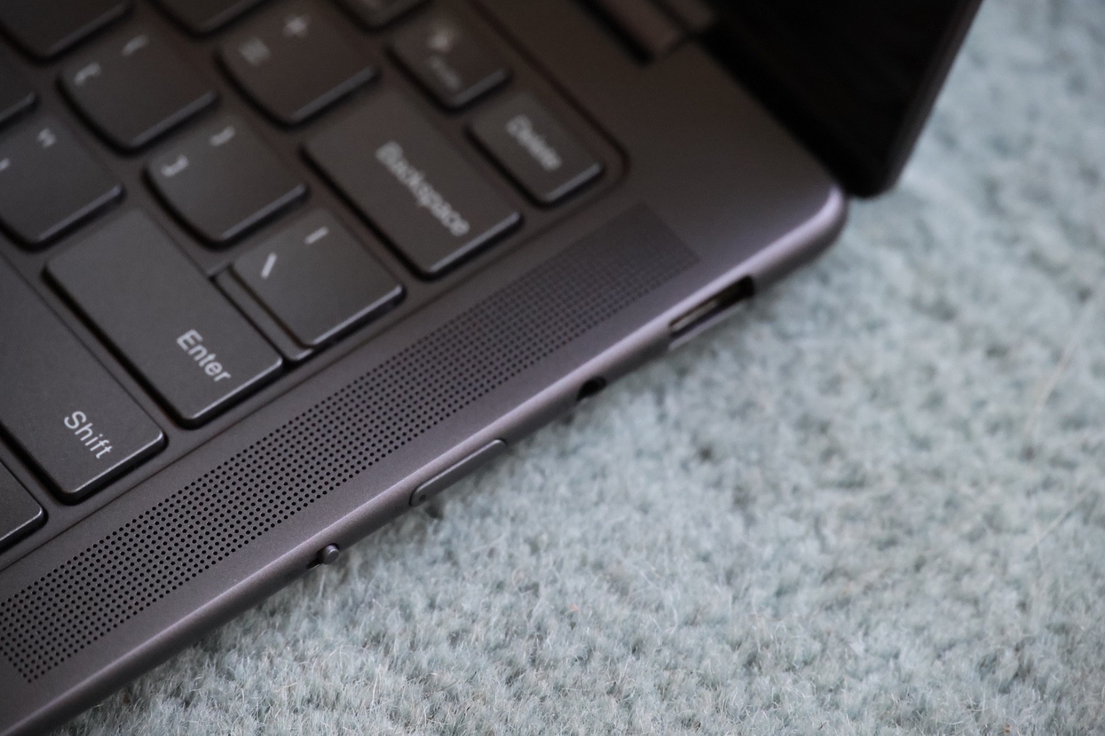 Lenovo Slim Pro 7