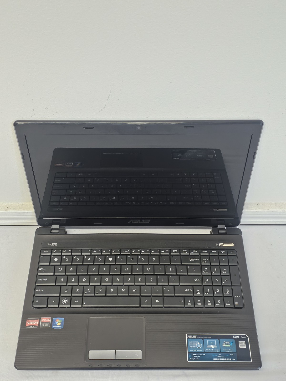 ASUS A53U Laptop – AMD Brazus C60 – 6GB RAM – 500GB HDD – NO BATT – Windows 10