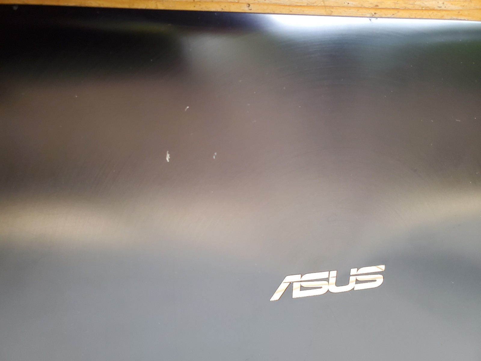 Asus ZenBook Pro 15 UX580GE XB74T UHD 4K Touch i9-8950 16GB 2TB SSD GTX 1050 Ti