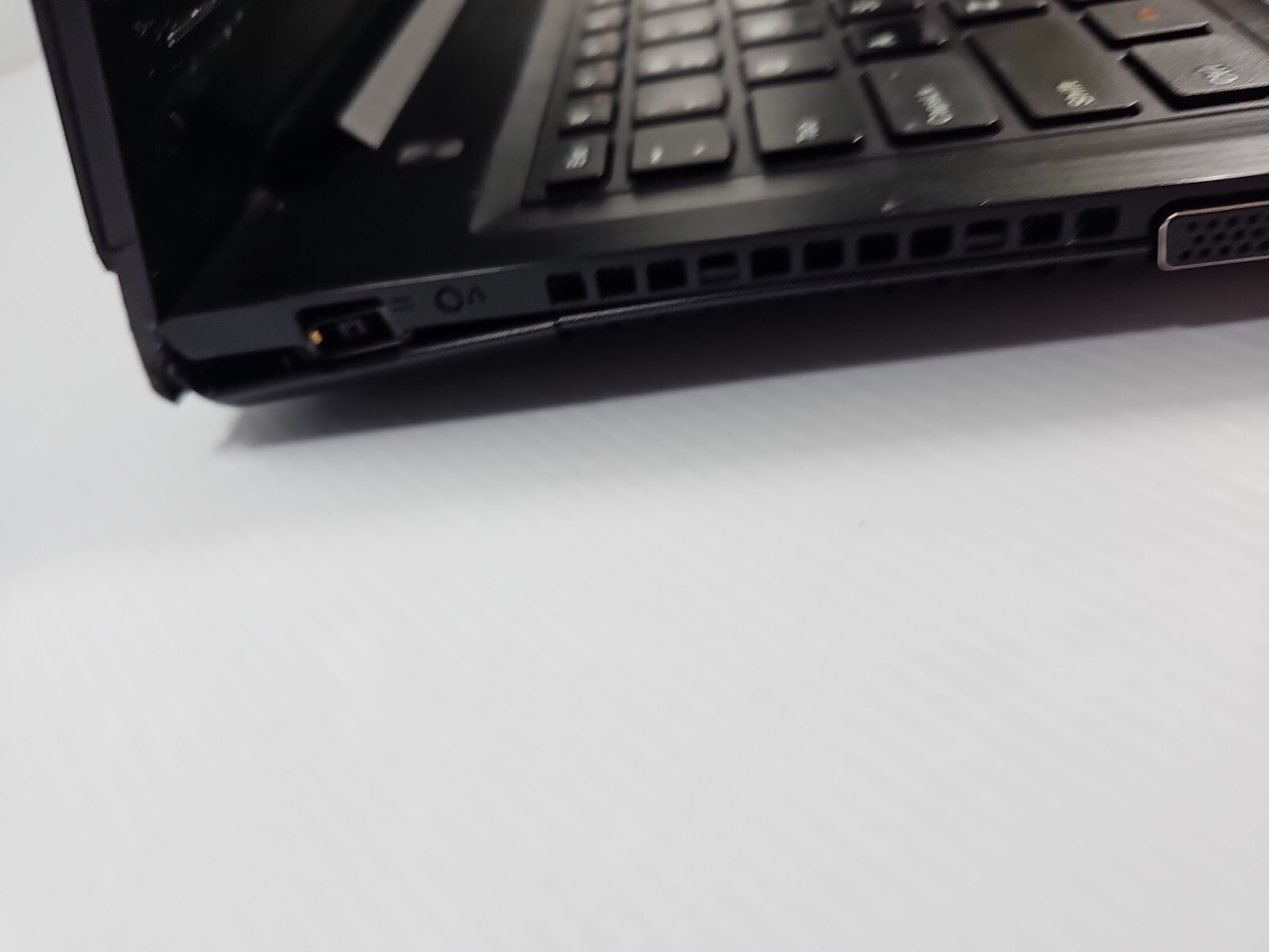 LENOVO G50-80 15.6in. Intel Core I5, 2.2GHz, 8GB 1TB HDD /Laptop PARTS