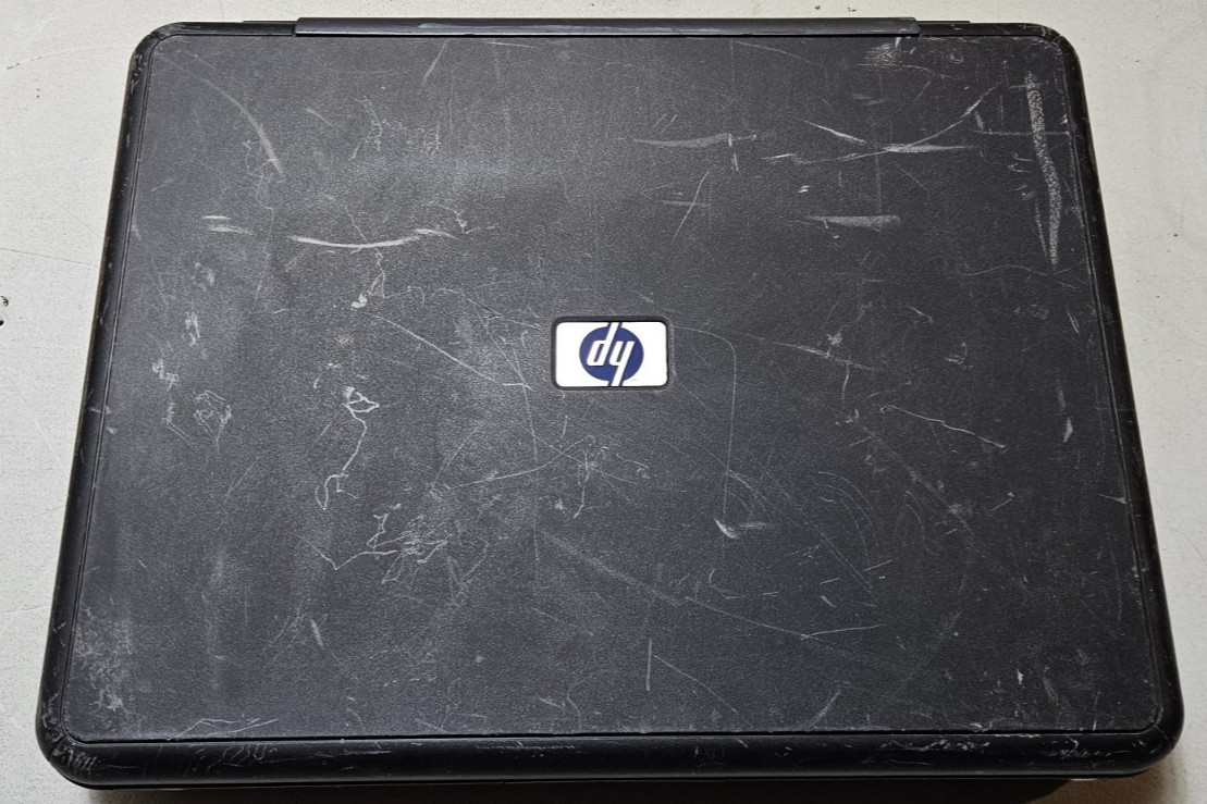 HP Compaq Laptop NX9105 / AMD Sempron 1.60Ghz / 256Mb Ram / Win XP