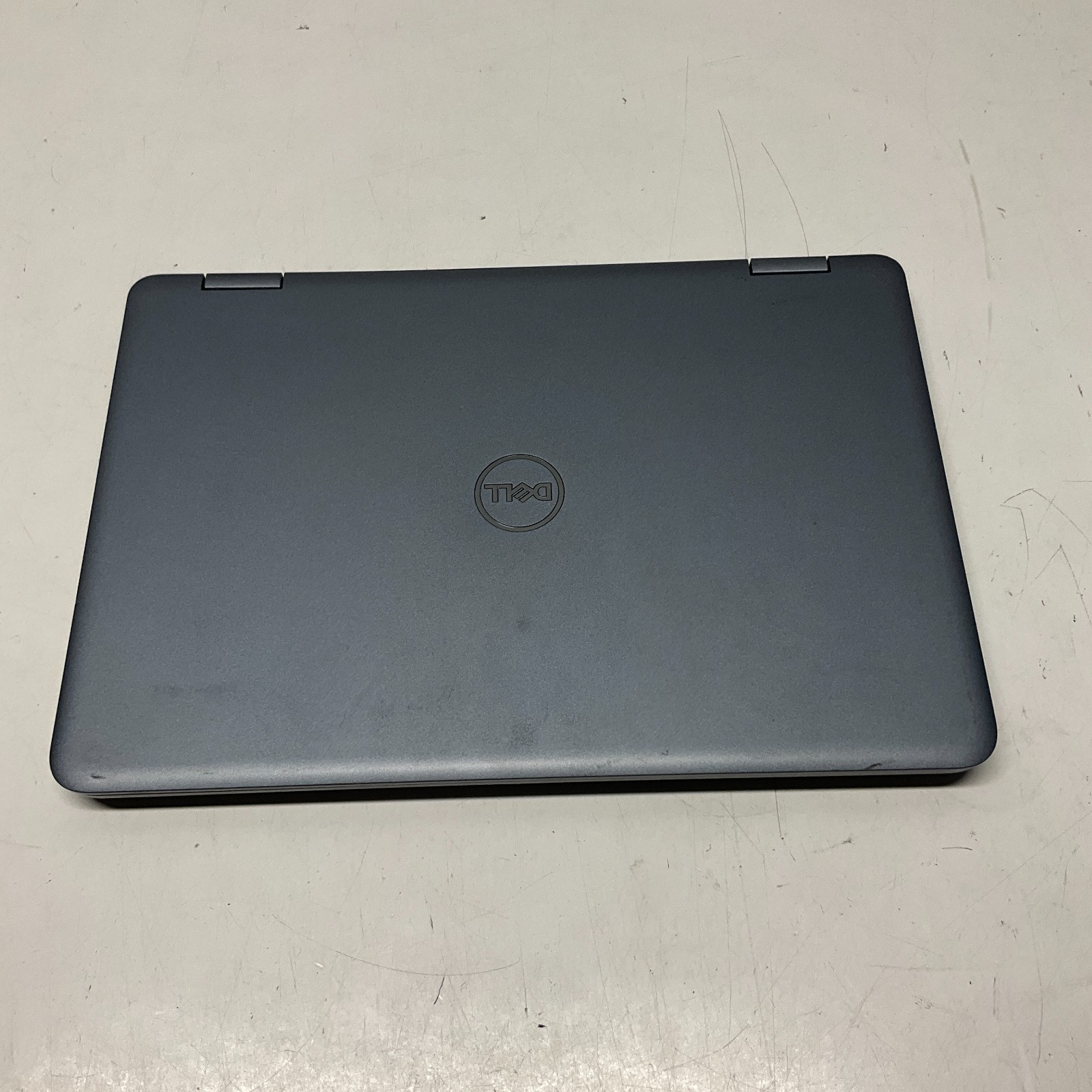 Dell Inspiron 3195 – 11.6″ Touch – AMD A9-9420e 4GB 128GB SSD NO OS Laptop READ