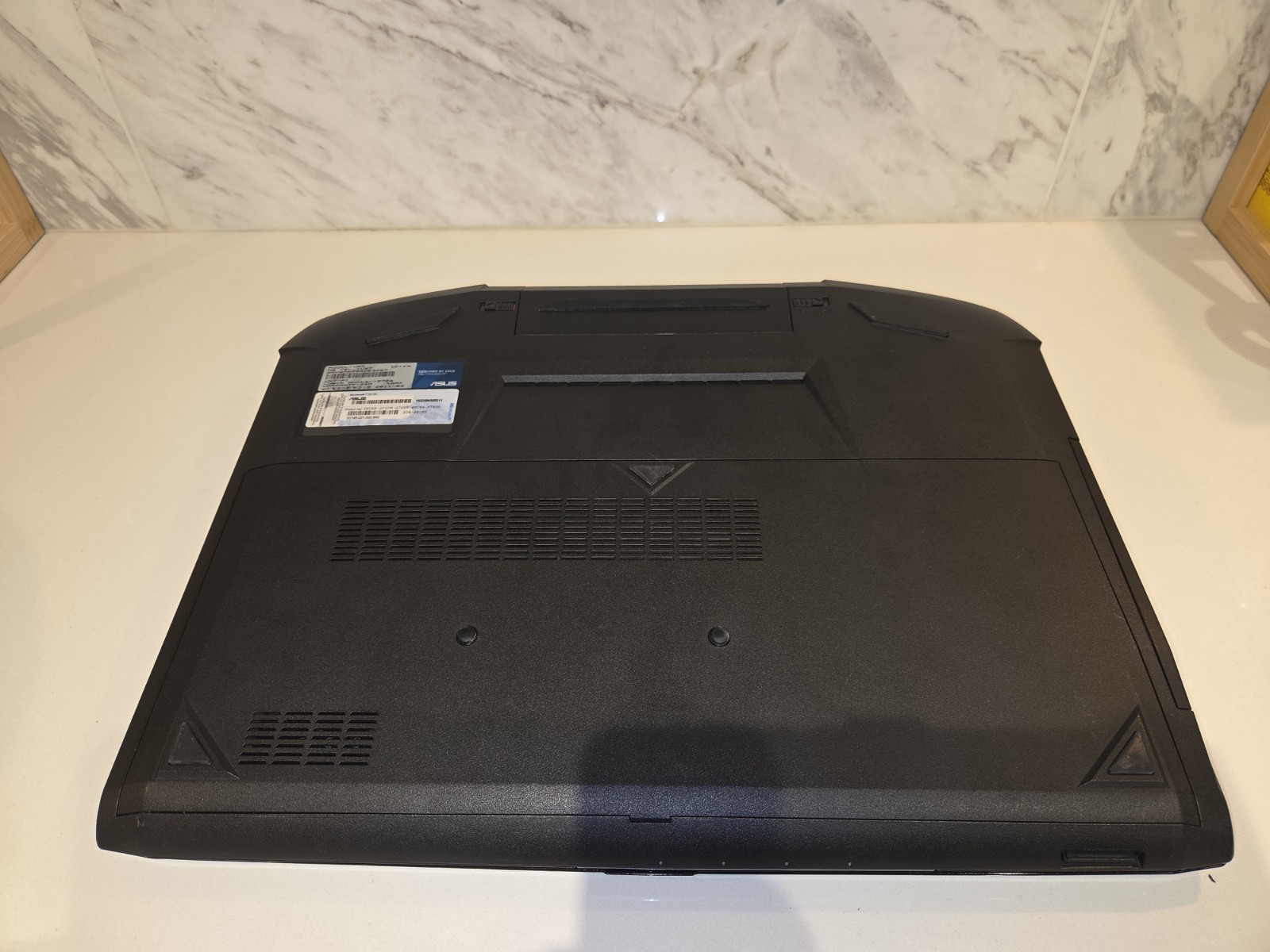 Asus Automobili Lamborghini VX7 – Full Set – Mint Condition – gaming laptop