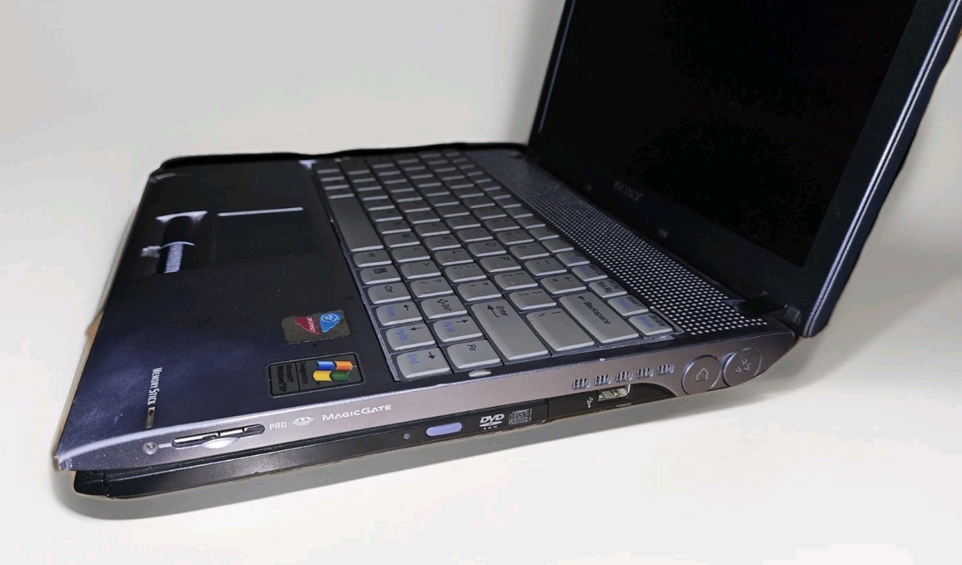 Rare Sony VAIO PCG-V505ECP Pentium M 1.5gb RAM Read Desc