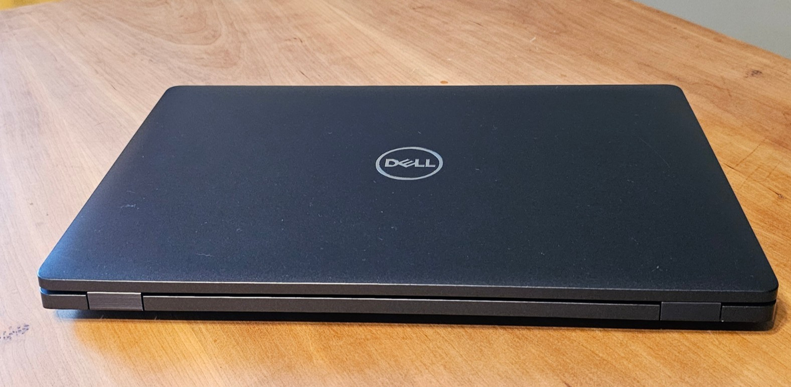 Good Dell Latitude 5500 i5-8265U 1.6GHz 8GB RAM 256GB NVMe Full HD AC & Battery