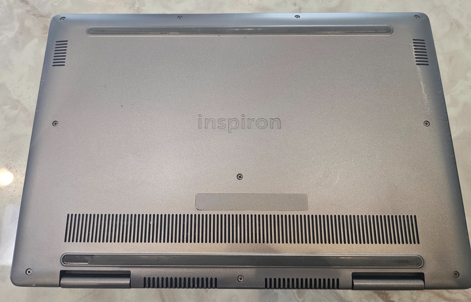 Dell Inspiron 7573 2-in-1 Intel Core i7-8550U 15.6″ Touch 16GB RAM 512GB SSD