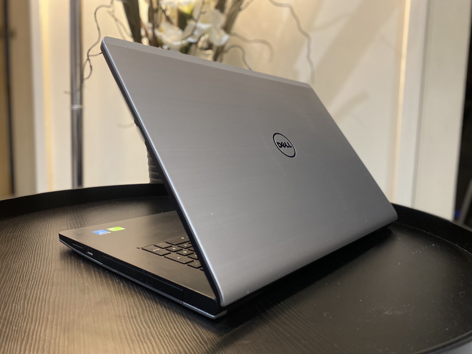 Dell Inspiron 5000 Model5748 Intel i7-4510U 2GHZ CPU 8GBRAM 750 GBHDD DVD/RW