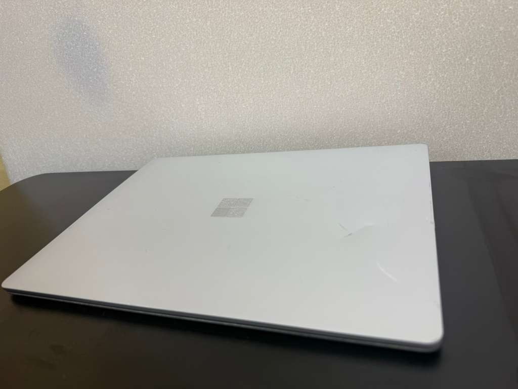 Microsoft Surface Laptop 2 13.5 Core i5 8th Gen 256GB SSD Touch Laptop