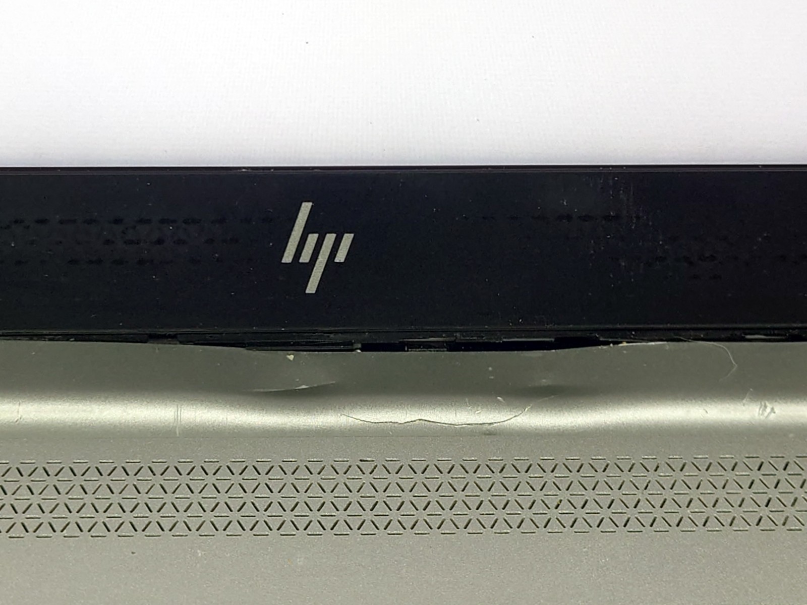 HP EliteBook 850 G5 15.6″ UHD i7-8550U 16GB RAM No OS/SSD
