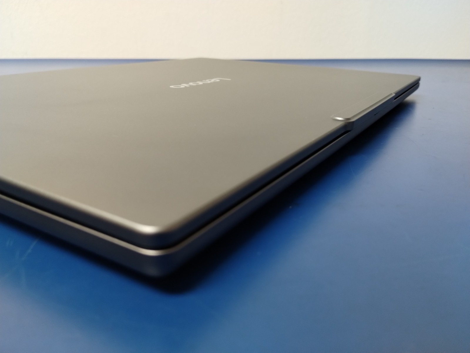 Lenovo IdeaPad Pro 5 16IAH10, Intel Core Ultra 9 285H, 32 GB RAM, 1 TB NVMe SSD