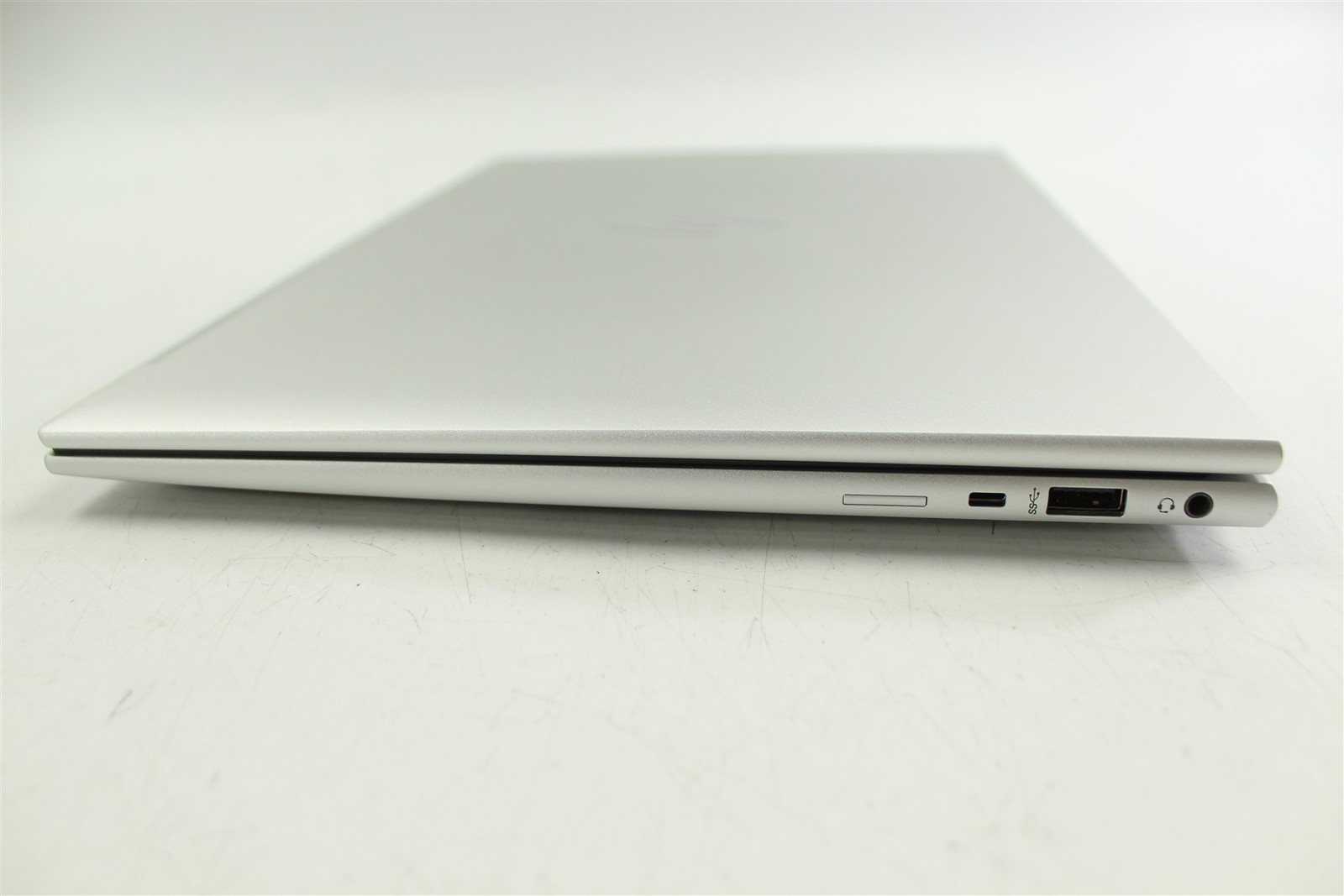 HP EliteBook 840 G9 14″ FHD i7-1270P 2.2GHz 256GB SSD 8GB RAM W11P