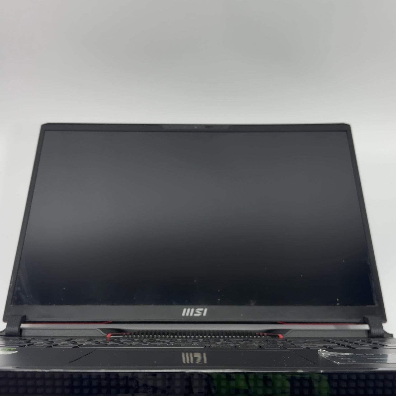 Broken MSI Raider GE78HX 13VG i7-13700HX 16GB RAM 1TB SSD GeForce RTX 4070 READ