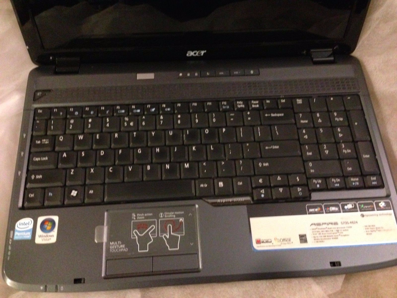 Acer Aspire 5735-4624 Laptop COMPUTER WORKS Fine may Laptop Easy to use