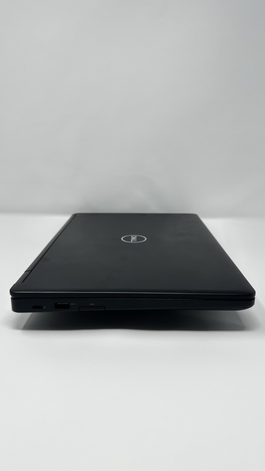 Dell Latitude 5490 i7-8650U 16GB 238GB SSD Windows 11 Pro 14″ Black