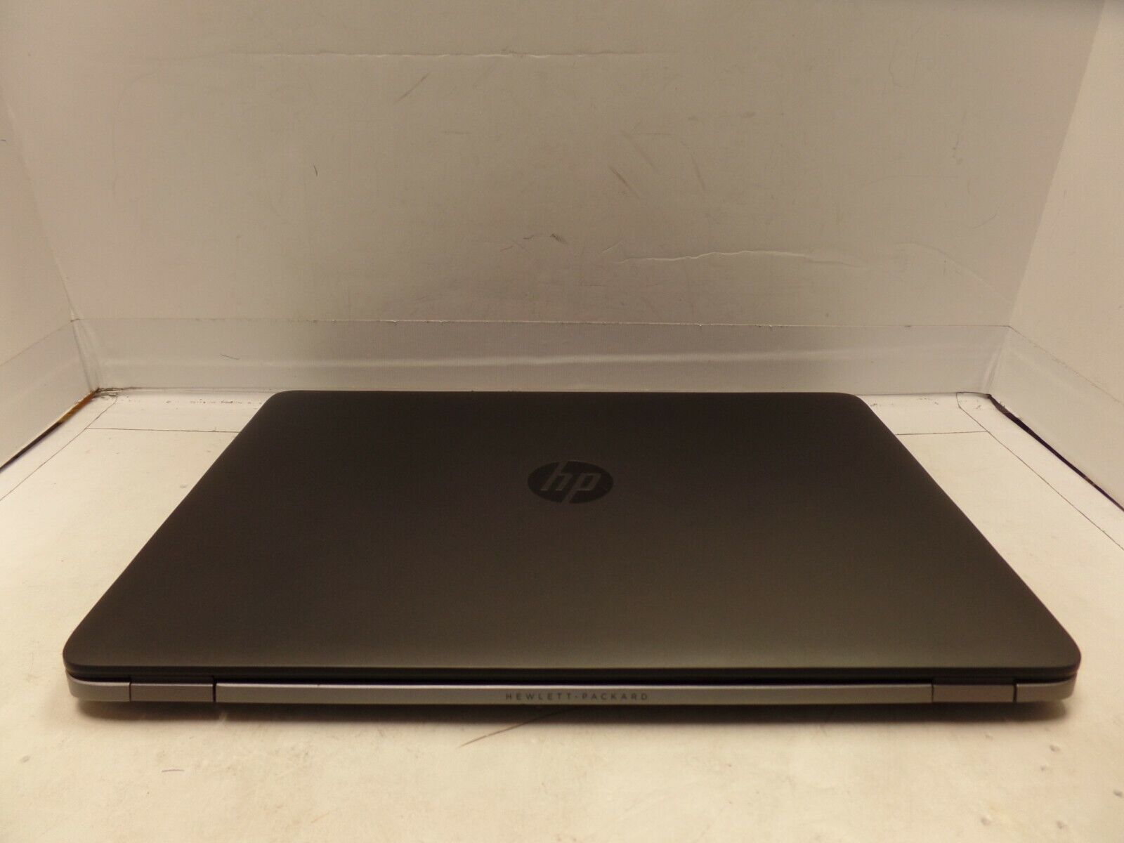 HP EliteBook 850 G2 (L4A23UT#ABA) 2.3GHZ i5-5300U 8GB 180GB SSD WIN10