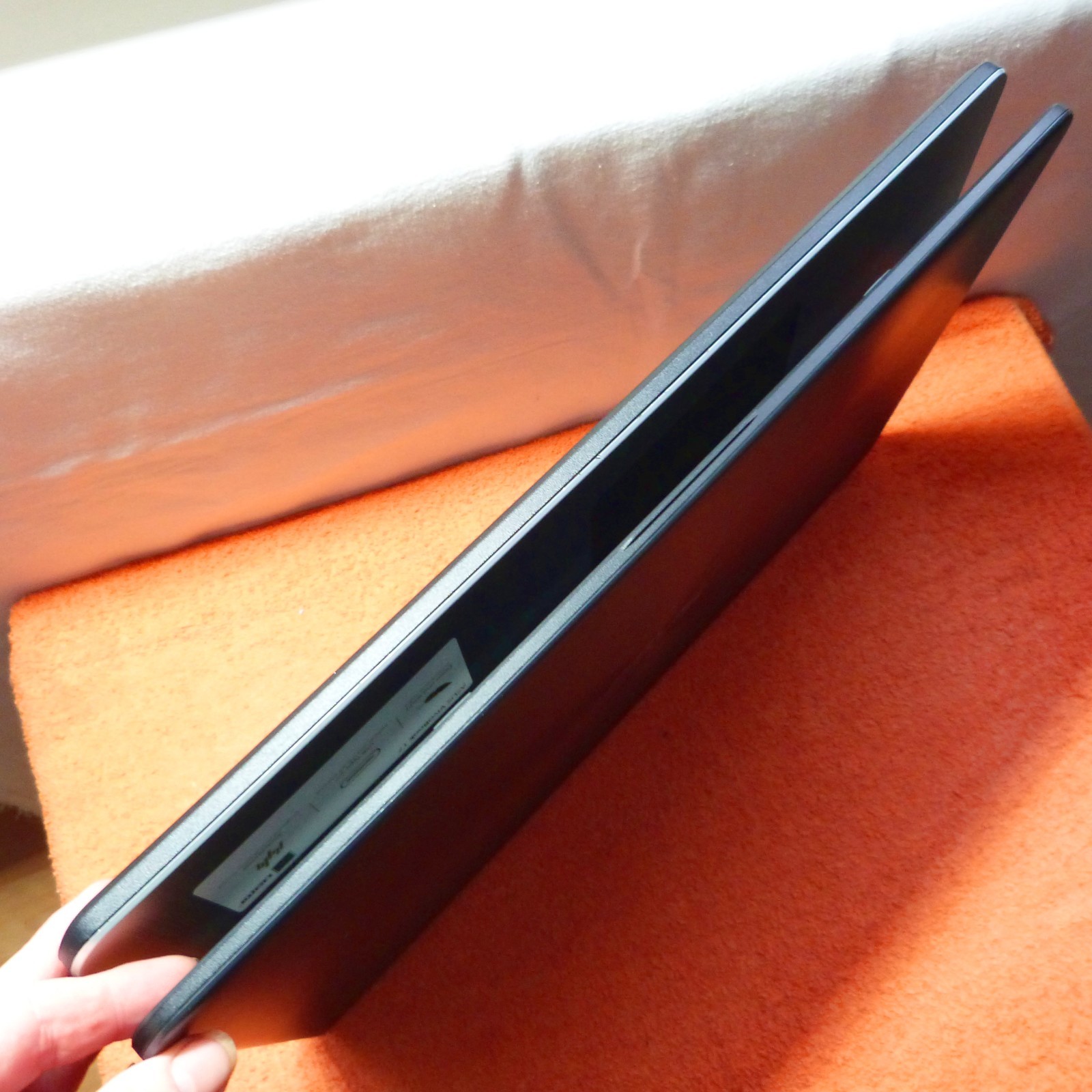 XXL LOT Asus F705 Vivo UltraBook 17″ HDPLUS l SSD Windows 11 l USBC HDMI