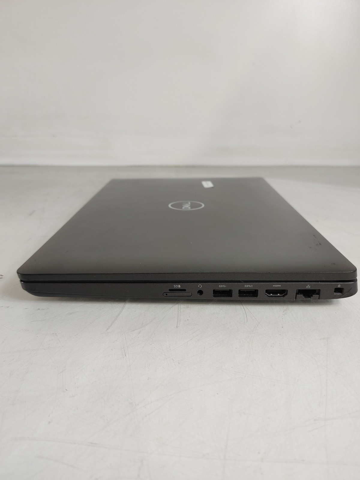 Dell Latitude 5500 Core i5-8265U 1.60 GHz 8 GB DDR4 No HDD
