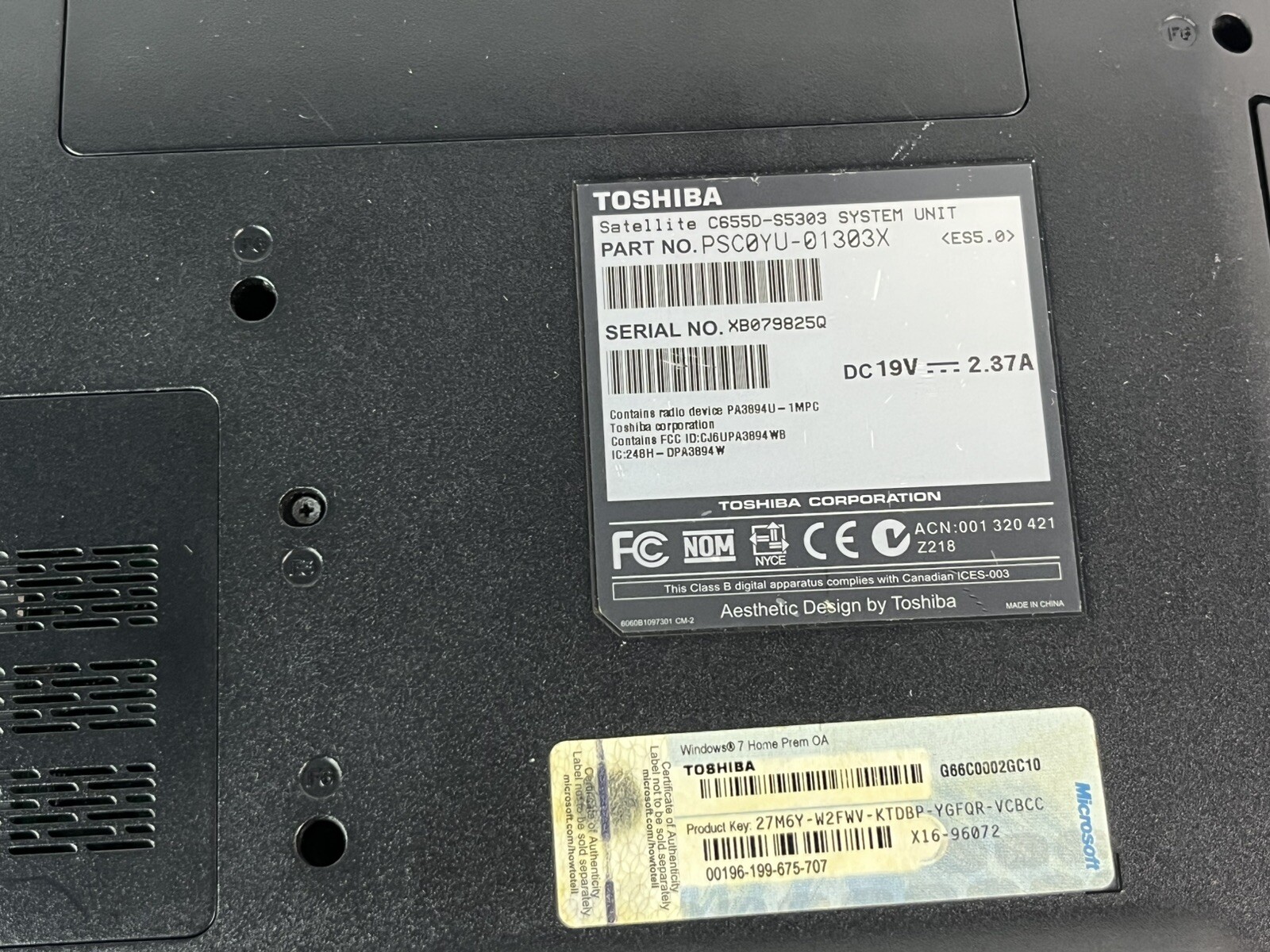 Toshiba Satellite C855d-S5303 AMD E-350 1.60 GHzLaptop Windows 10