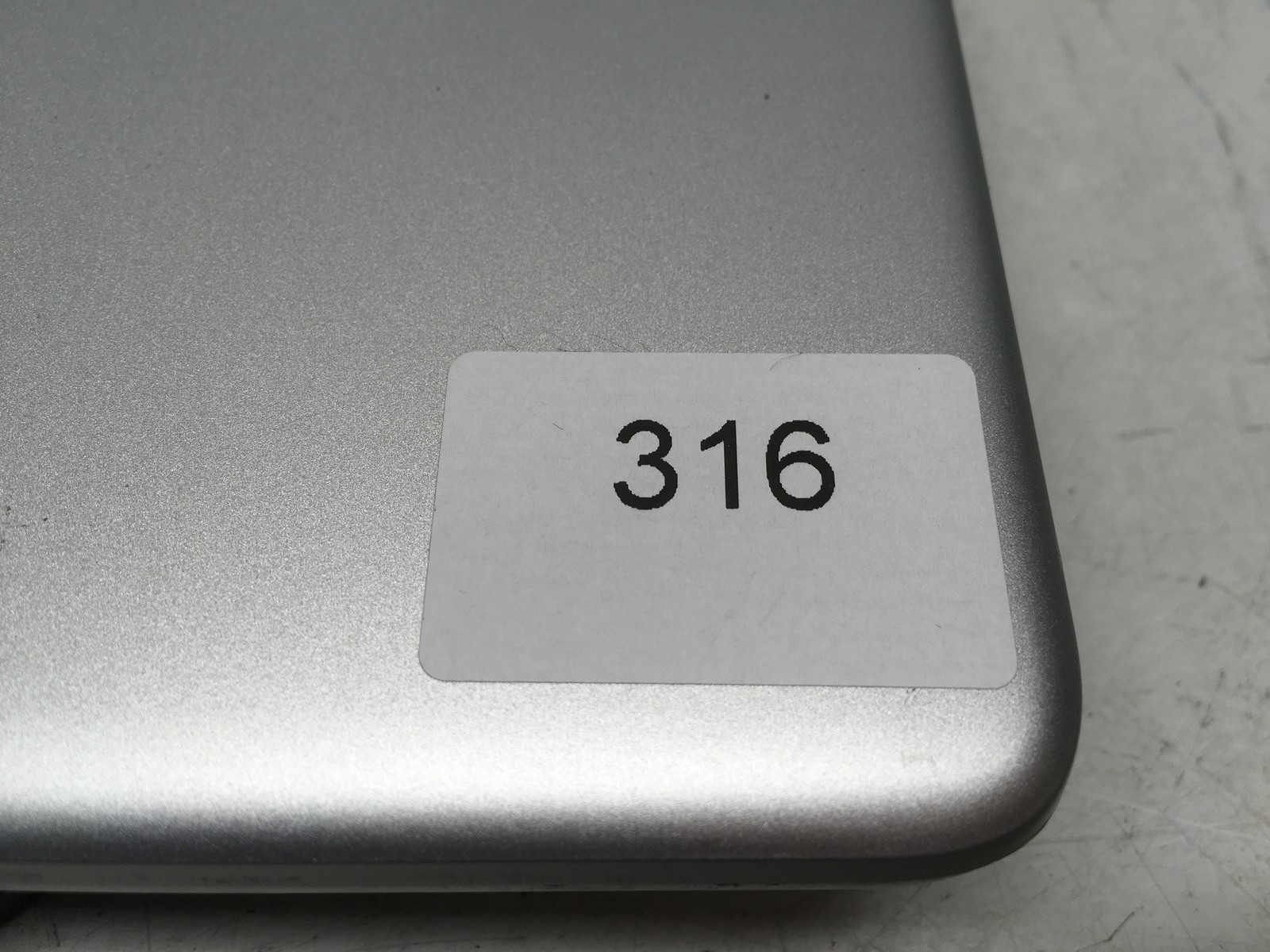 HP Pavilion 15-DY1059MS Intel i5 10th gen No RAM NO HDD No Batt