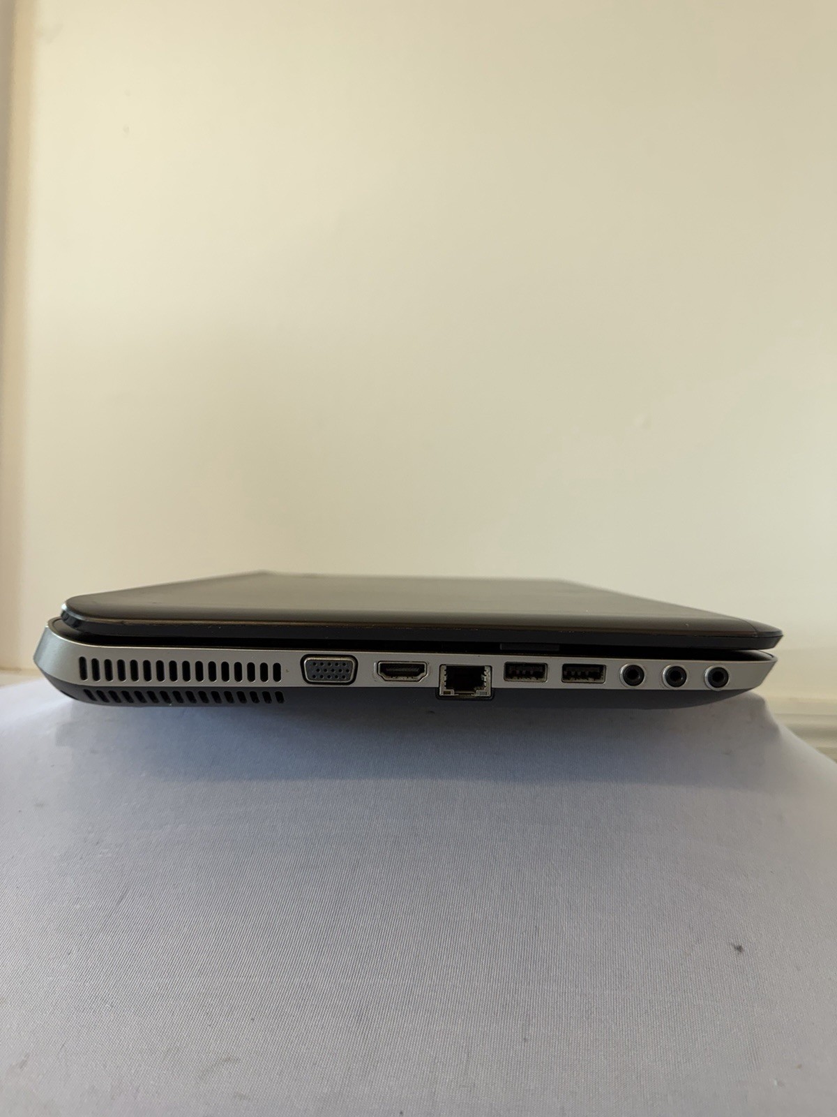 HP Pavillion dv6-6135dx Laptop – Good Screen – AMD A8-3500M – RAM 6 GB -Read Des
