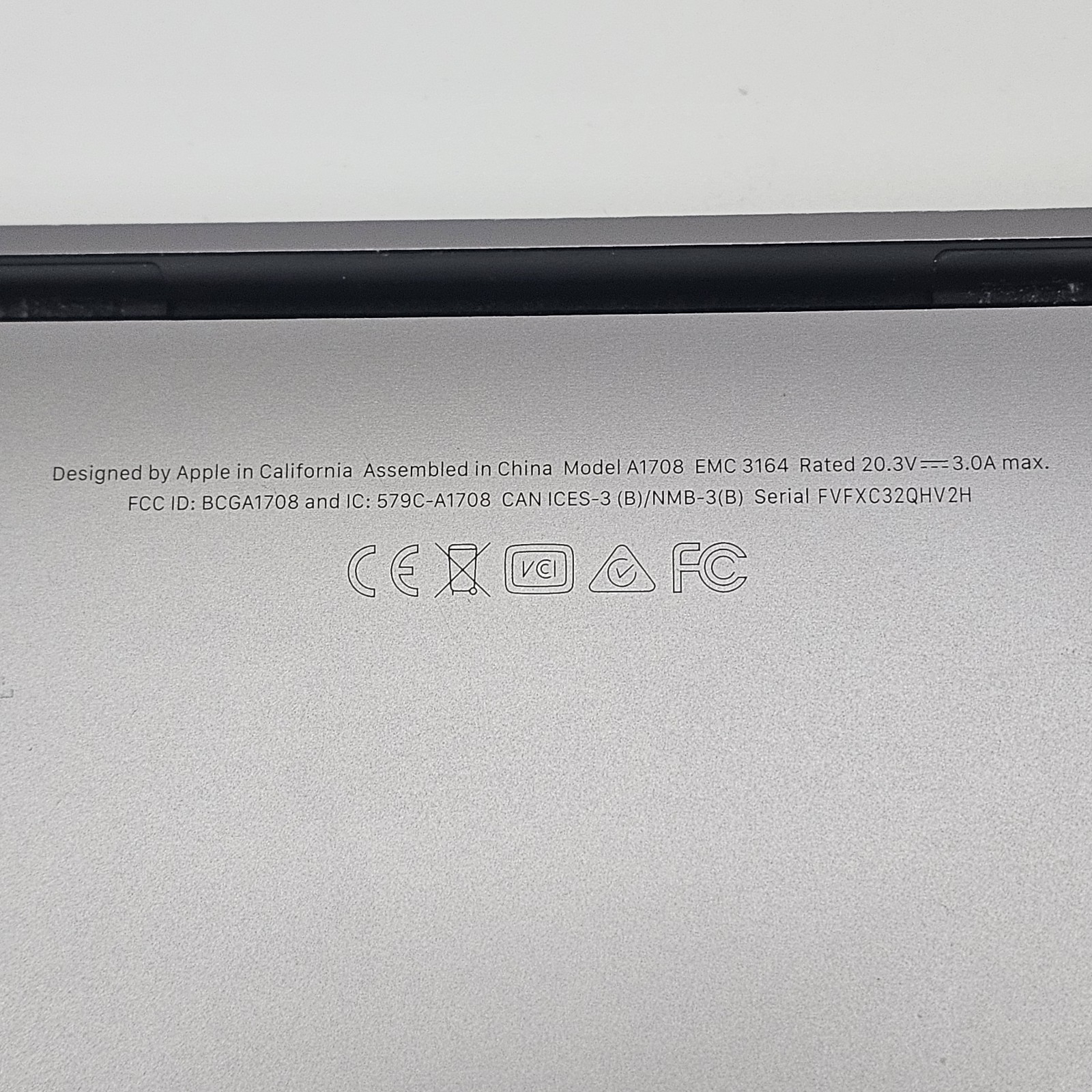 Apple MacBook Pro 13″ 2017 i5 2.3GHz 16GB RAM 256GB SSD Space Gray A1708 Ventura
