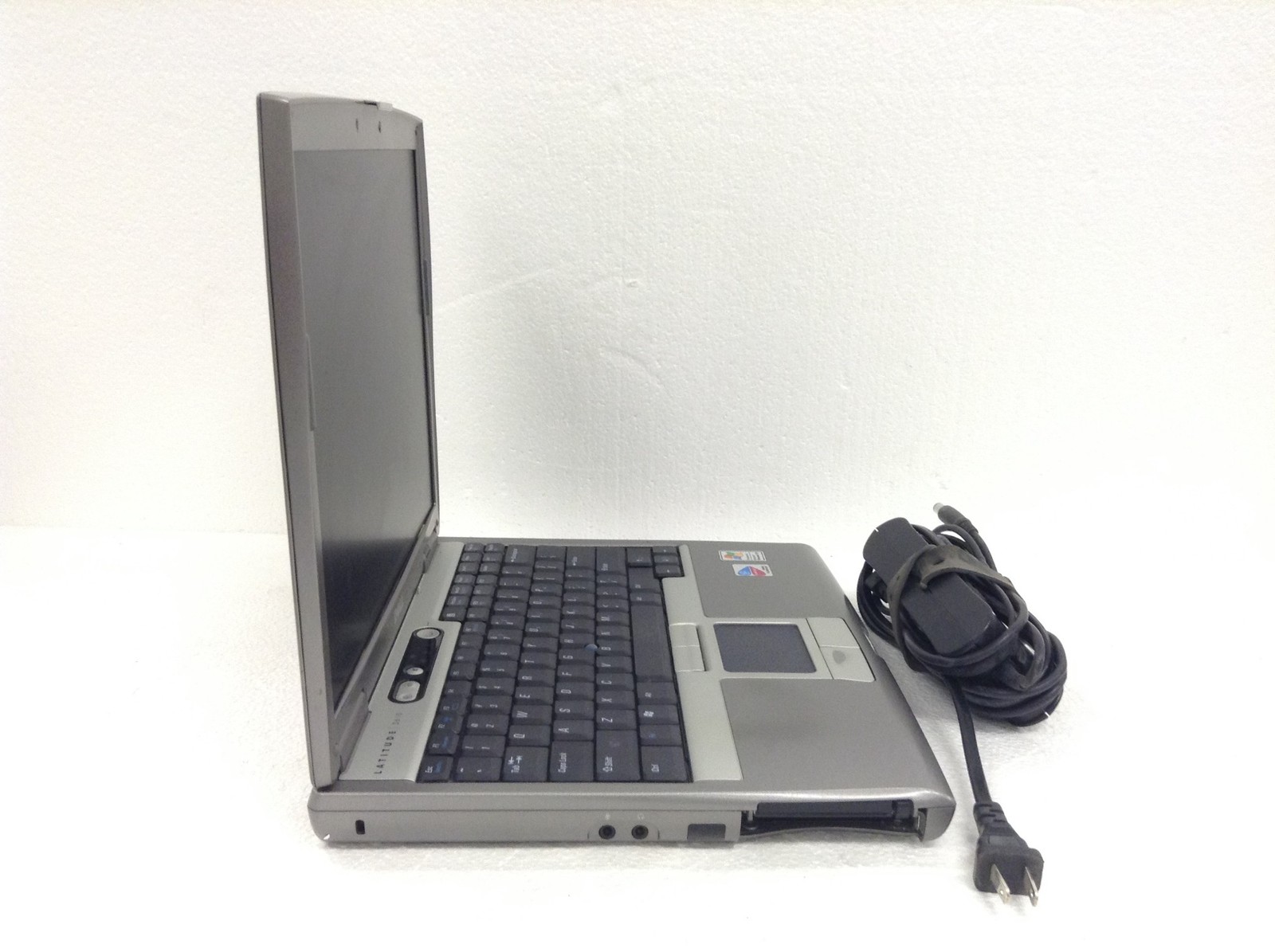 Dell Latitude D610 Laptop 14″ SXGA Pentium M 2.0GHz 1GB WORKING FREE SHIPPING