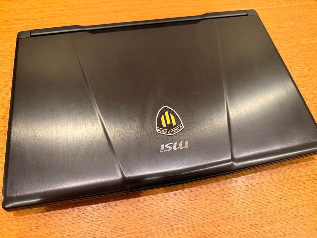MSI WE63 8SJ Laptop i7 16GB 512GB SSD 1TB HDD Quadro P2000 Full HD Win10 Pro