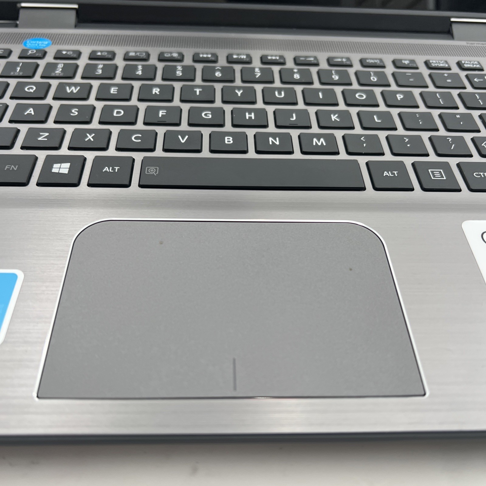 Toshiba Satellite E45W-C4200X 14in. 500GB, 6GB RAM Intel Core i3 5th Gen. 2.1GHz