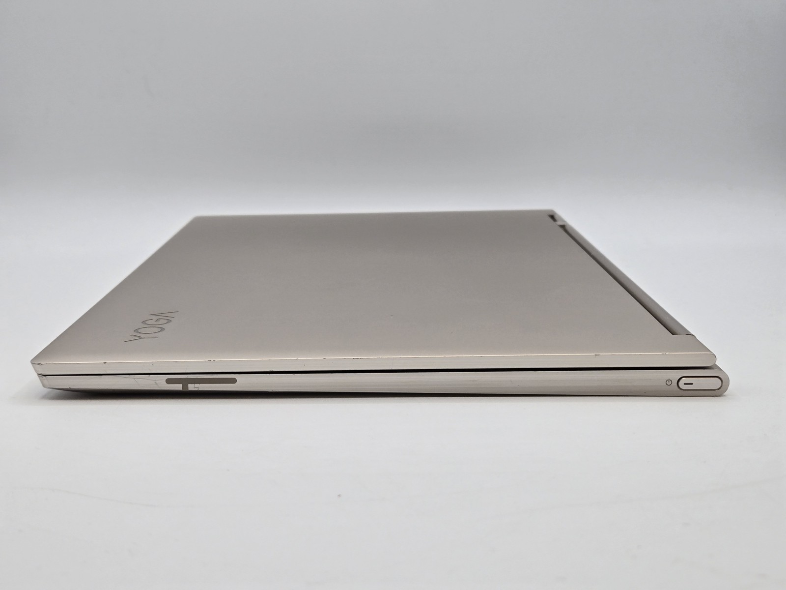 Lenovo Lenovo Yoga C930-13IKB 2-in-1 14″ Touch I7-8550U 16GB Palmrest *READ*