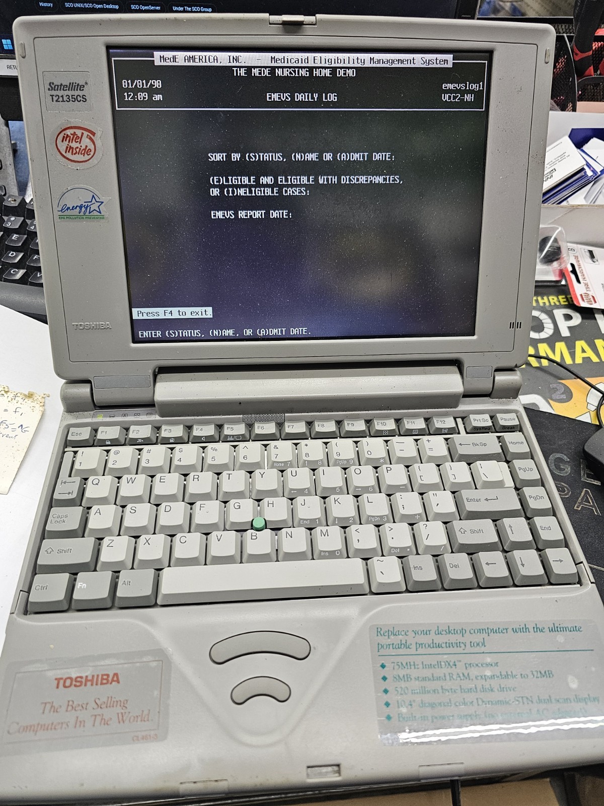 Toshiba Satellite T2135CS 10.4in Intel i486 75MHz 8MB 520MB HDD Gray No OS