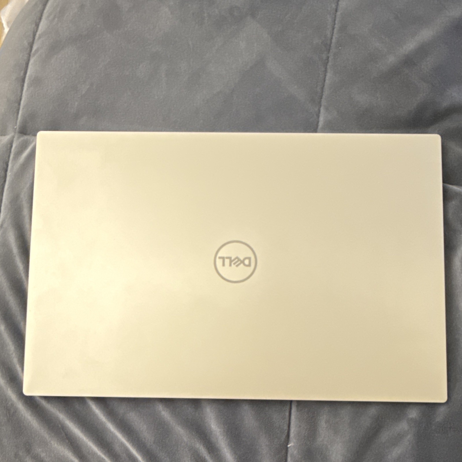 Dell XPS 17 9570 3840×2400 i9-13900H 64GB 1TB SSD RTX 4070 Silver with box
