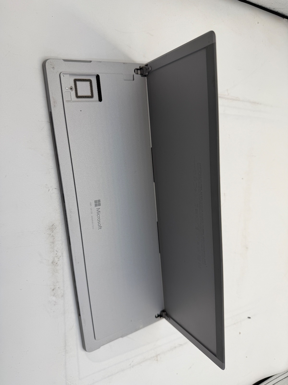 Microsoft Surface Pro 7+ 1960 i5-1135G7 2.4GHz NO SSD 8GB DDR4 Silver