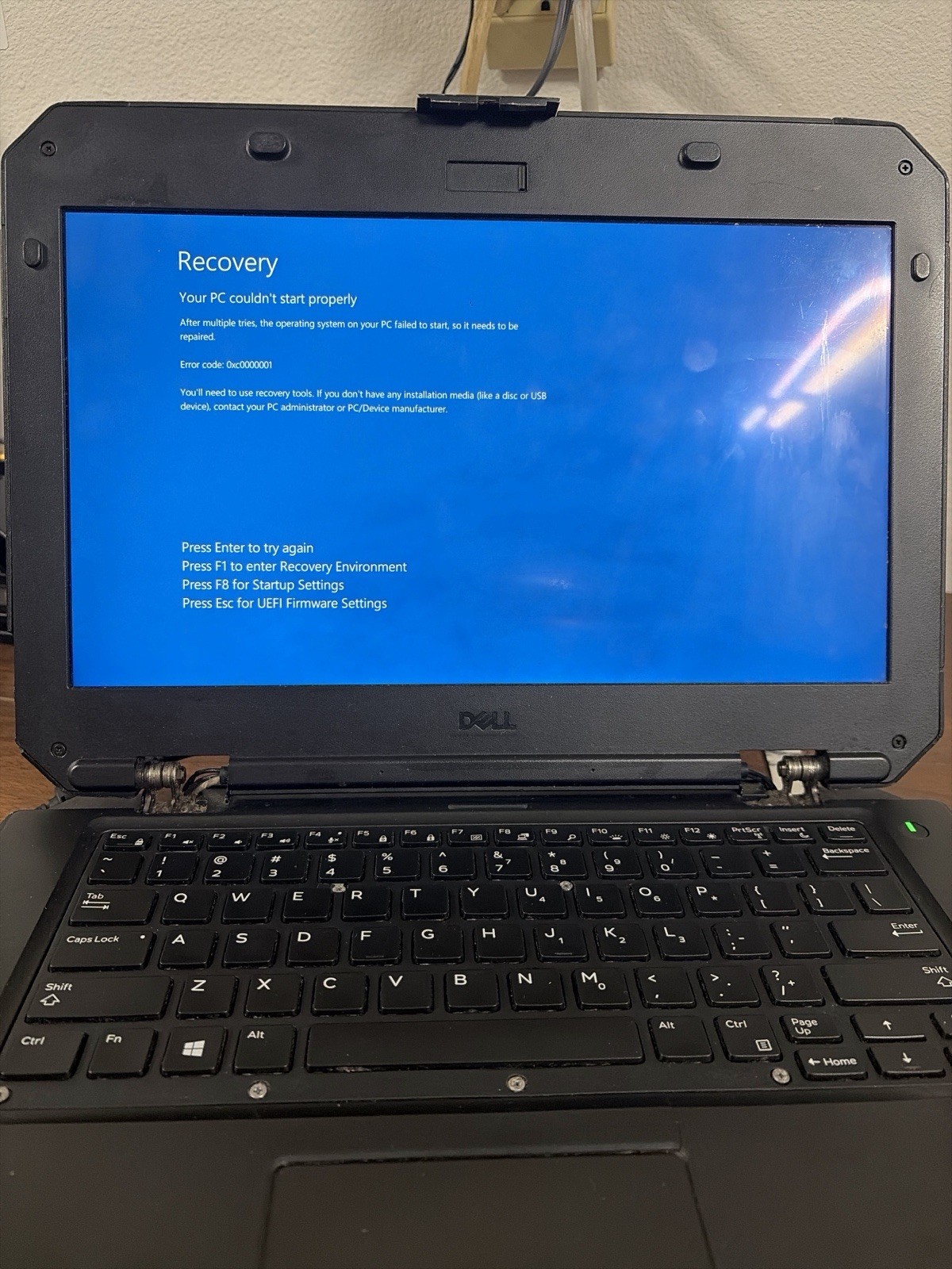 Dell Latitude 7424 Rugged Extreme i3-7130U 16GB 256GB NVMe Read