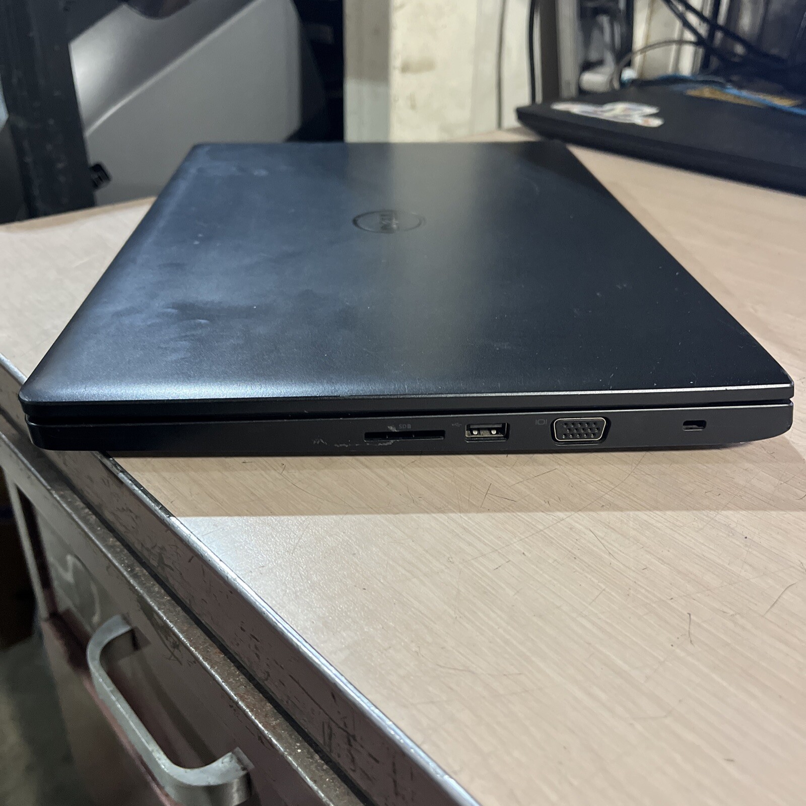 DELL LATITUDE 3470 INTEL CORE I3-6100U 2.30GHZ 4GB RAM NO HD .