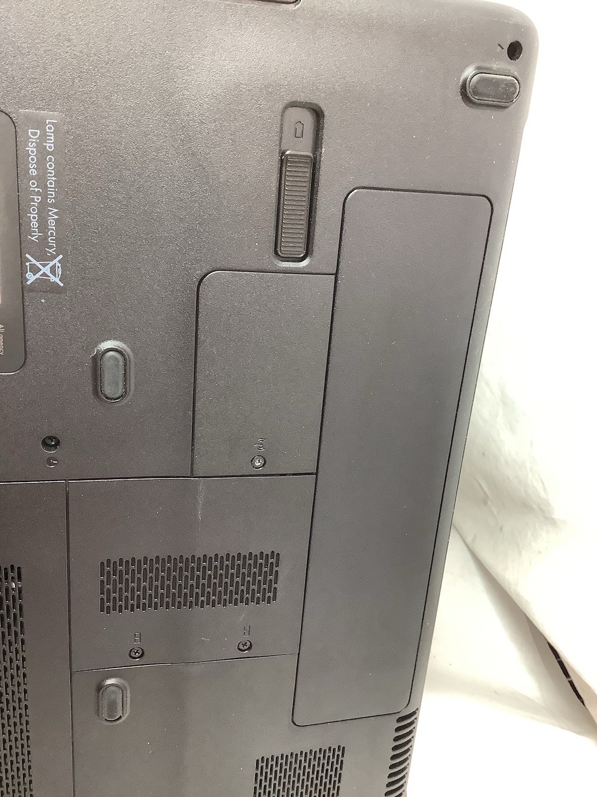 COMPAQ PRESARIO CQ50 – AMD ATHLON DUAL CORE – UNBUTU Operating System WOKS WELL