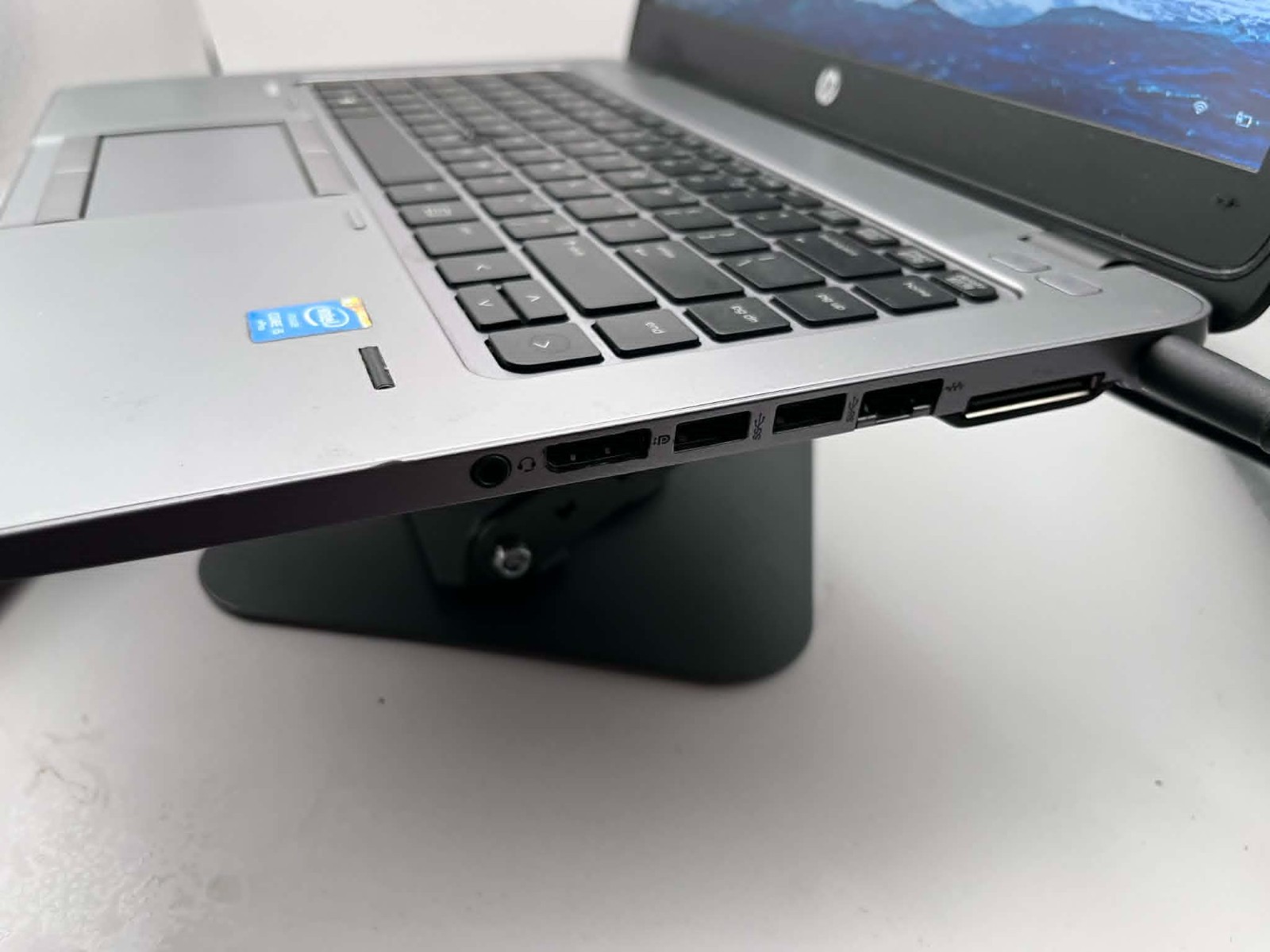 HP EliteBook| Windows 11 |i5-5300U|8GB|500GB|Backlit| YEAR WARRANTY |New Battery