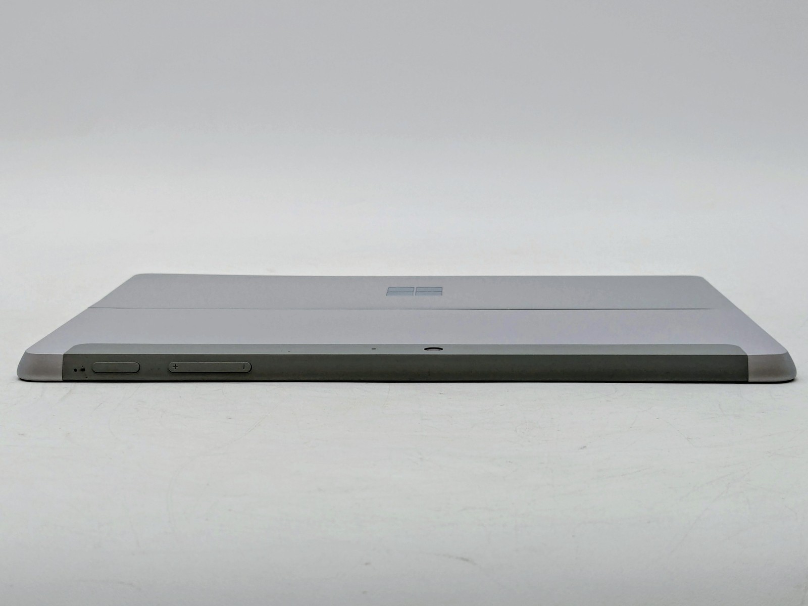 Microsoft Surface Go 2-in-1 10″ 1800 x 1200 Touch PENTIUM 4415Y 4GB W10P *READ*