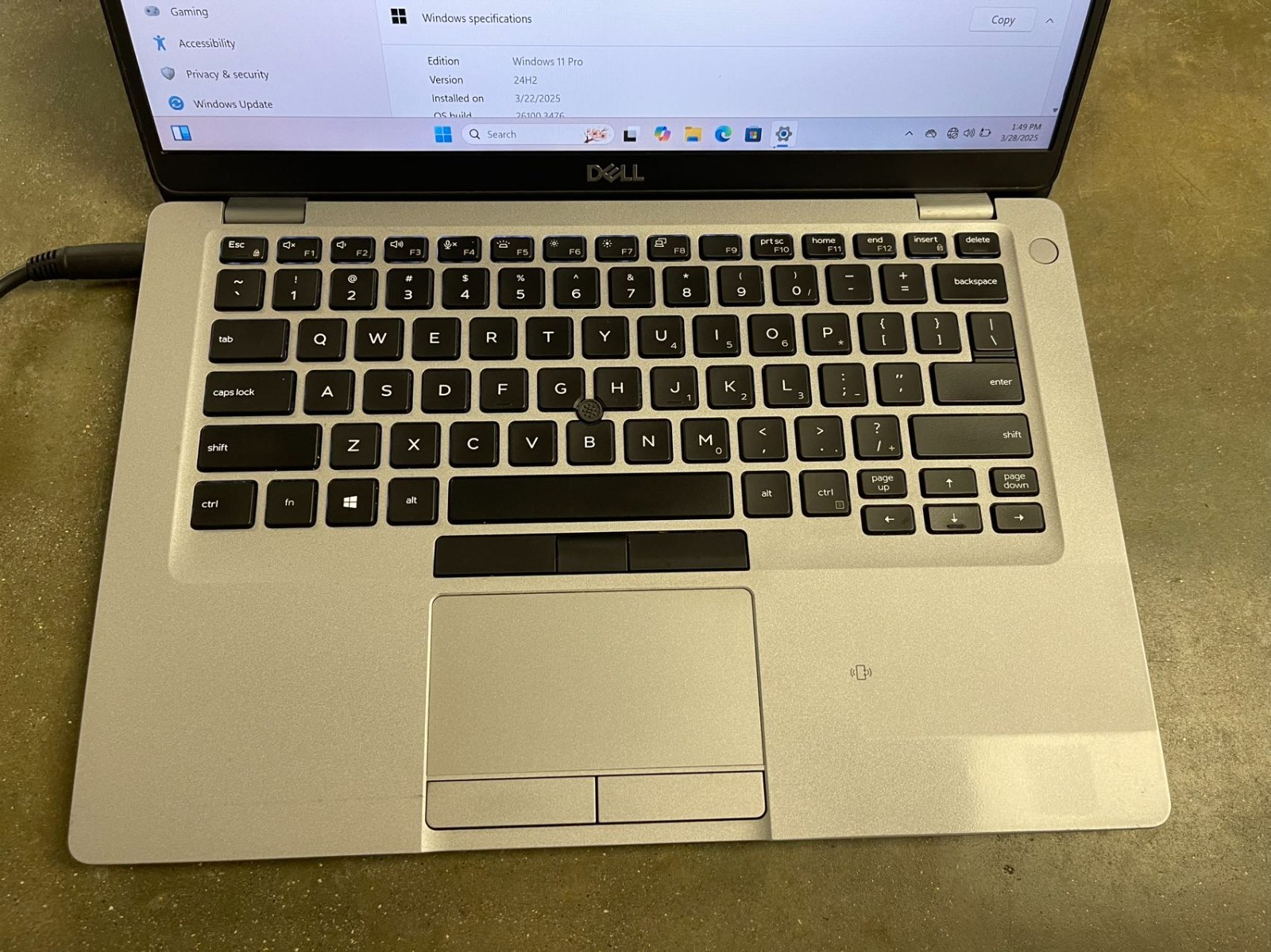 Dell Latitude 5410 14″ Core i7-10610U 16GB RAM 512GB SSD M.2 Win 11 WIFI W/ AC
