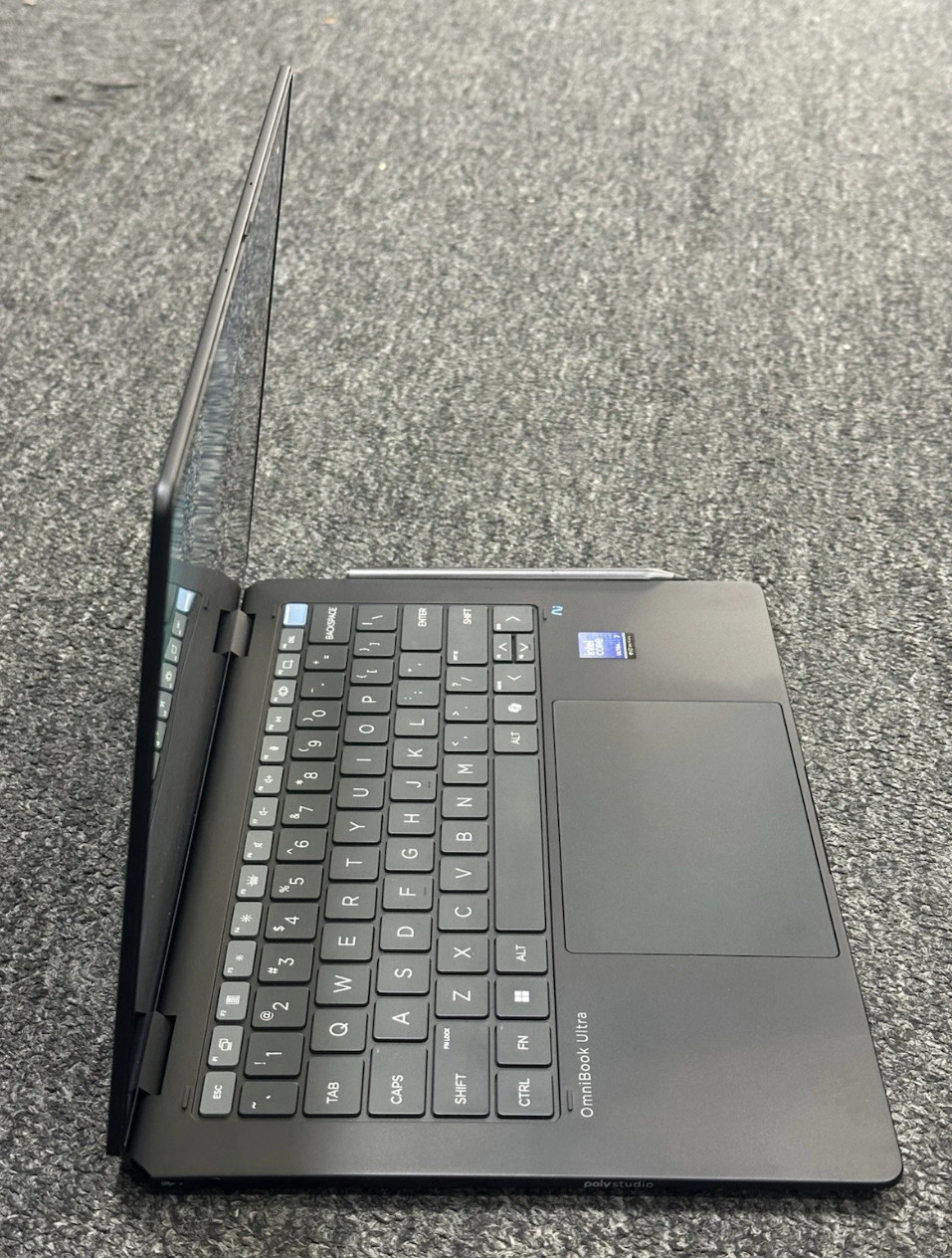 HP OmniBook Ultra Flip 2-in-1 14″ 3K OLED Touch. Ultra 7 258V 32GB 2TB W/STYLUS