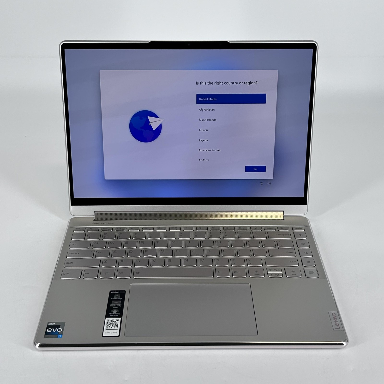 Lenovo Yoga 9i 14 Gray QHD+ 2.2 GHz i7-1360P 16GB 512GB SSD Good
